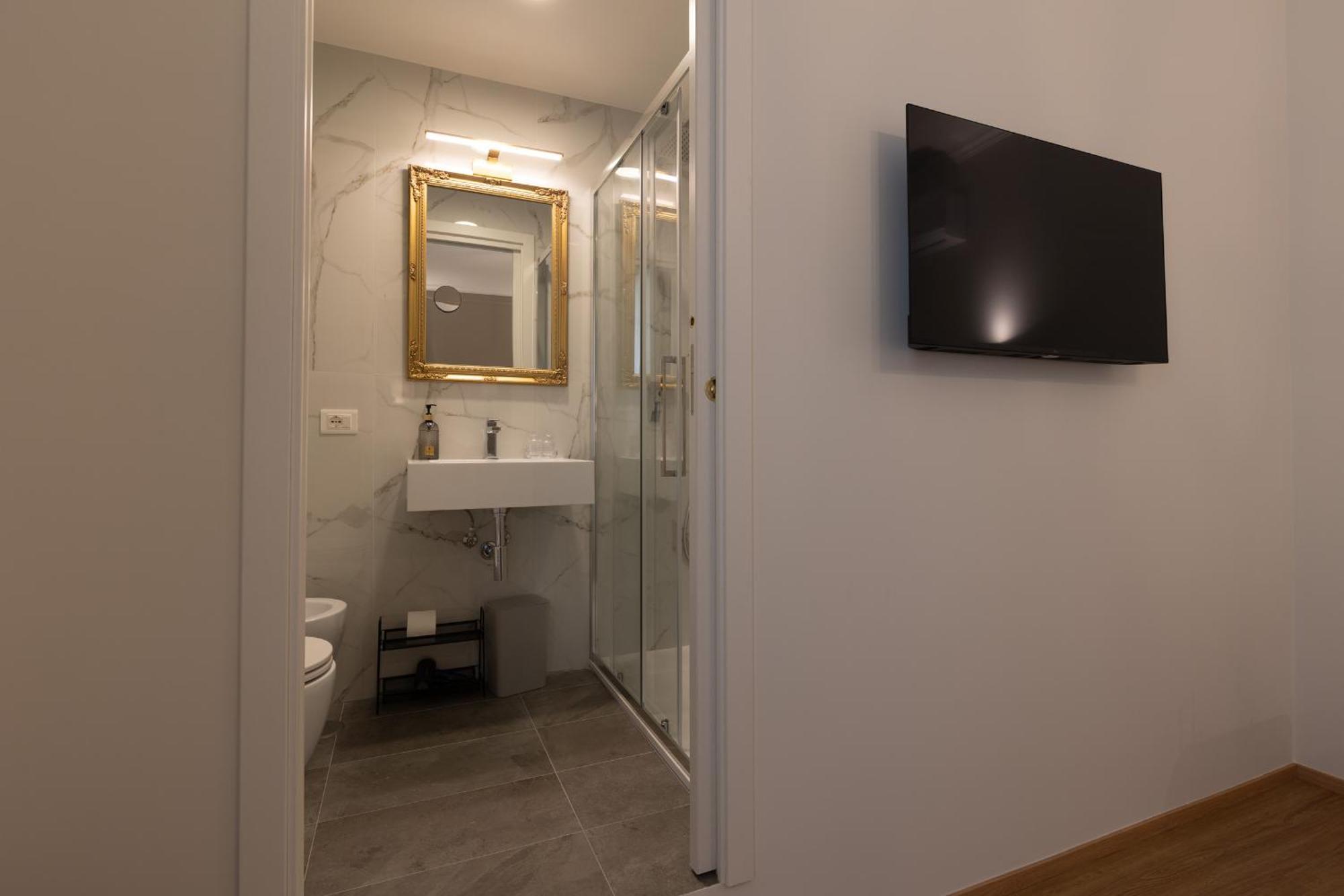 De Vince Suites - Luxury Rooms - Roma Termini Zewnętrze zdjęcie