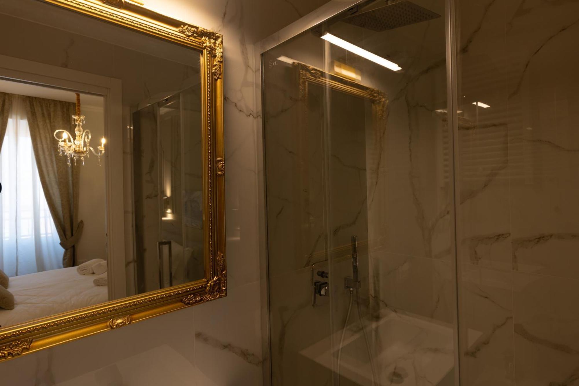 De Vince Suites - Luxury Rooms - Roma Termini Zewnętrze zdjęcie