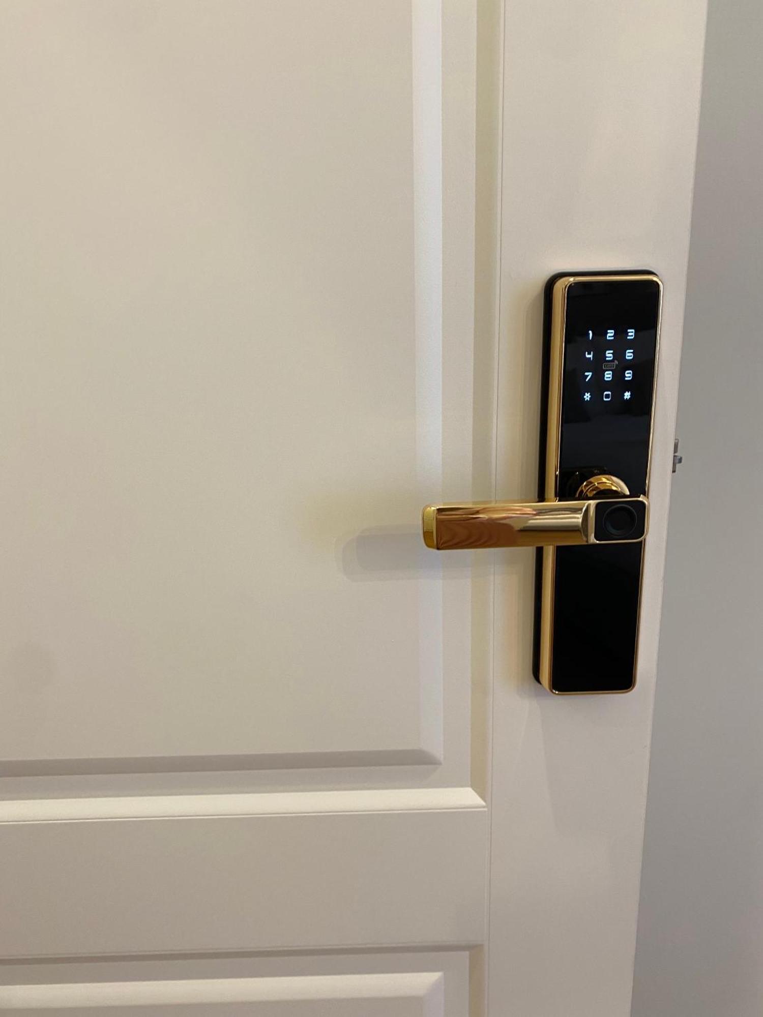 De Vince Suites - Luxury Rooms - Roma Termini Zewnętrze zdjęcie